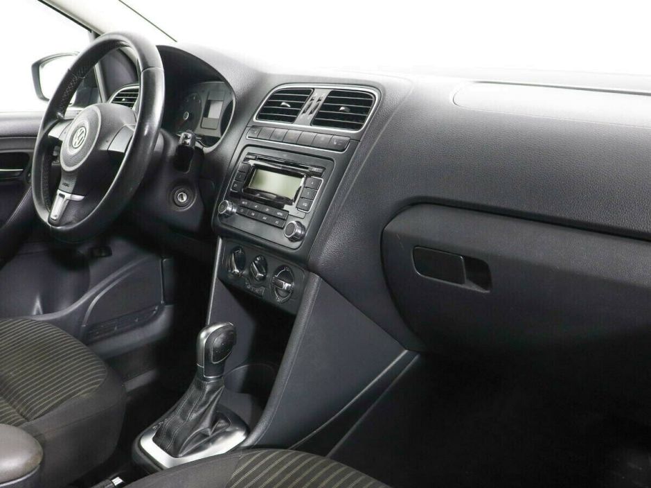 Volkswagen Polo 1.6 АКПП, 2012, 134 000 км фото 9