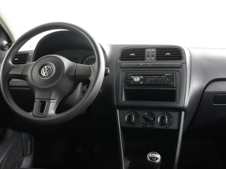 Volkswagen Polo 1.6 МКПП, 2011, 150 000 км фото 5