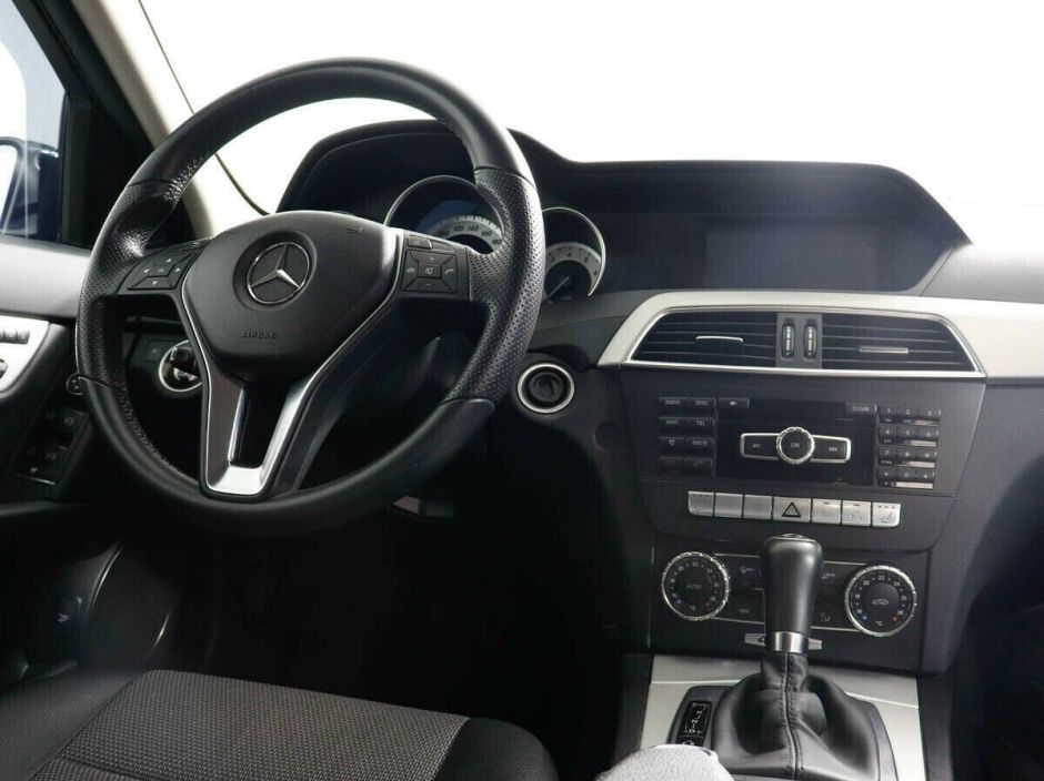 Mercedes-Benz C-Класс 3.5 АКПП, 2013, 129 000 км фото 6