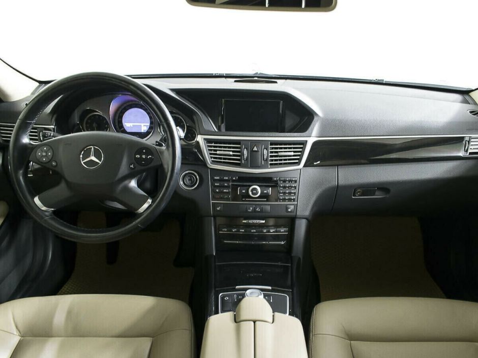 Mercedes-Benz E-Класс 3.5 АКПП, 2010, 167 000 км фото 5