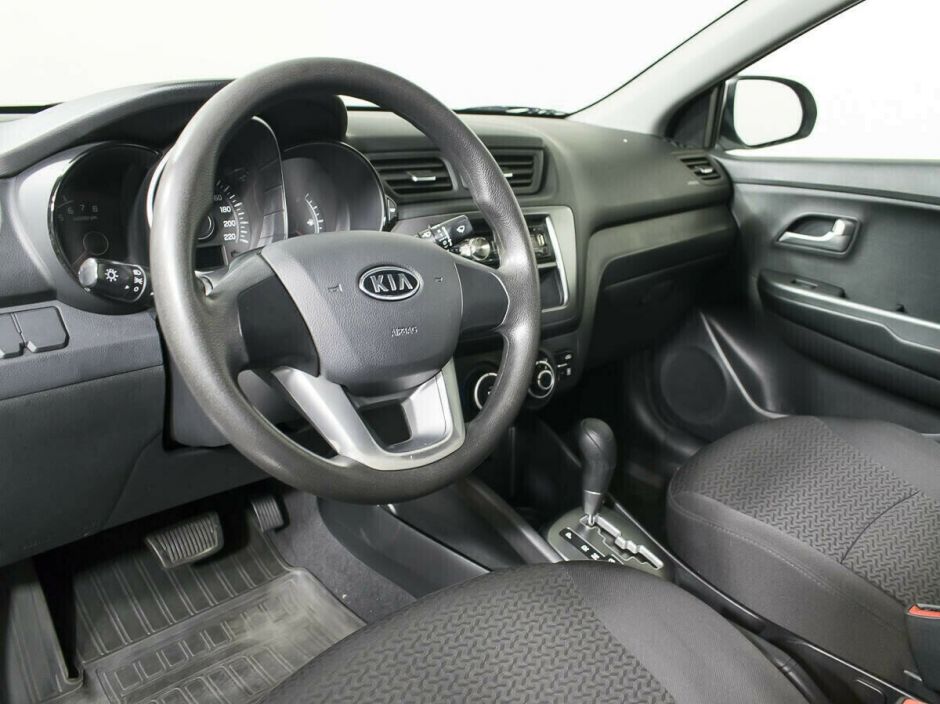 Kia Rio 1.4 АКПП, 2014, 112 000 км фото 6