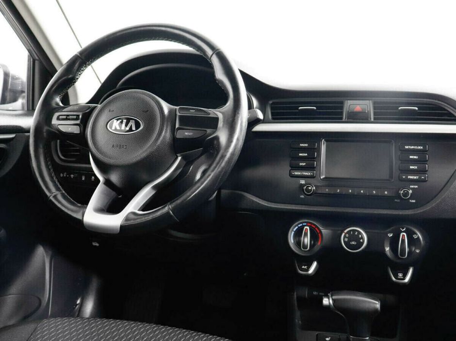 Kia Rio 1.6 АКПП, 2017, 77 000 км фото 8