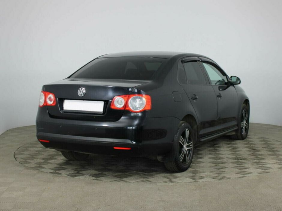 Volkswagen Jetta 1.6 РКПП, 2009, 179 000 км фото 4