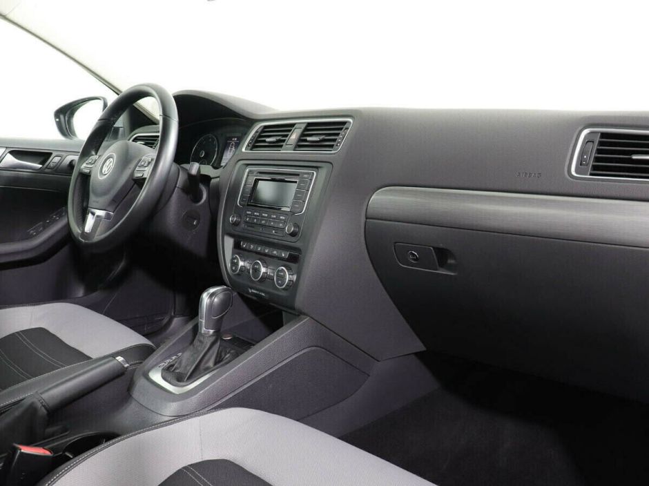 Volkswagen Jetta 1.4 РКПП, 2011, 145 000 км фото 9