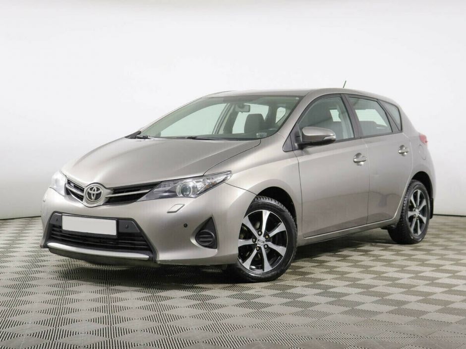 Toyota Auris 1.6 CVT, 2013, 121 000 км фото 1