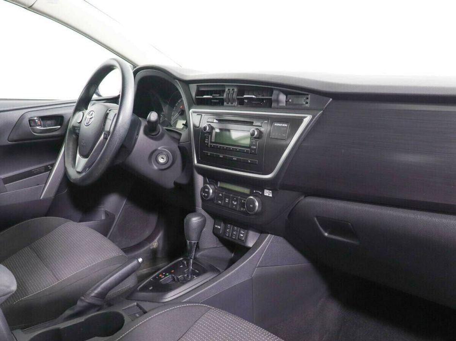 Toyota Auris 1.6 CVT, 2013, 121 000 км фото 8