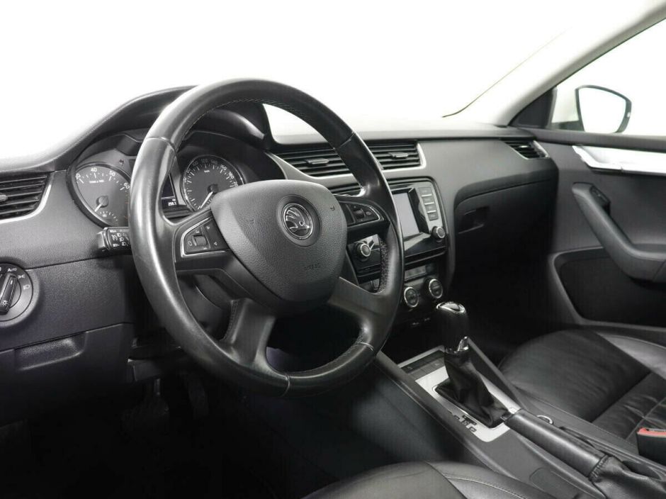 Skoda Octavia 1.8 РКПП, 2013, 125 000 км фото 7