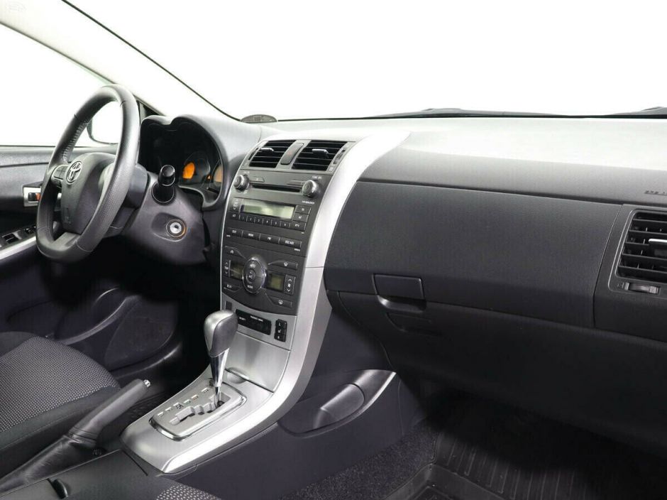 Toyota Corolla 1.6 АКПП, 2010, 167 000 км фото 7