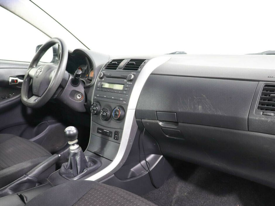 Toyota Corolla 1.3 МКПП, 2010, 155 000 км фото 5