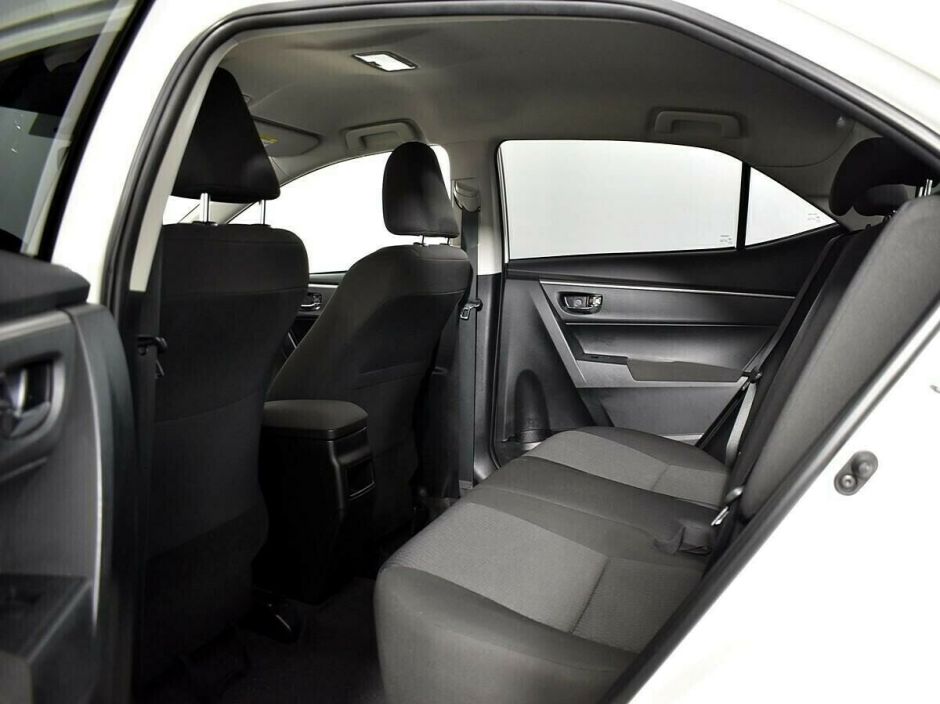 Toyota Corolla 1.6 МКПП, 2013, 127 000 км фото 6