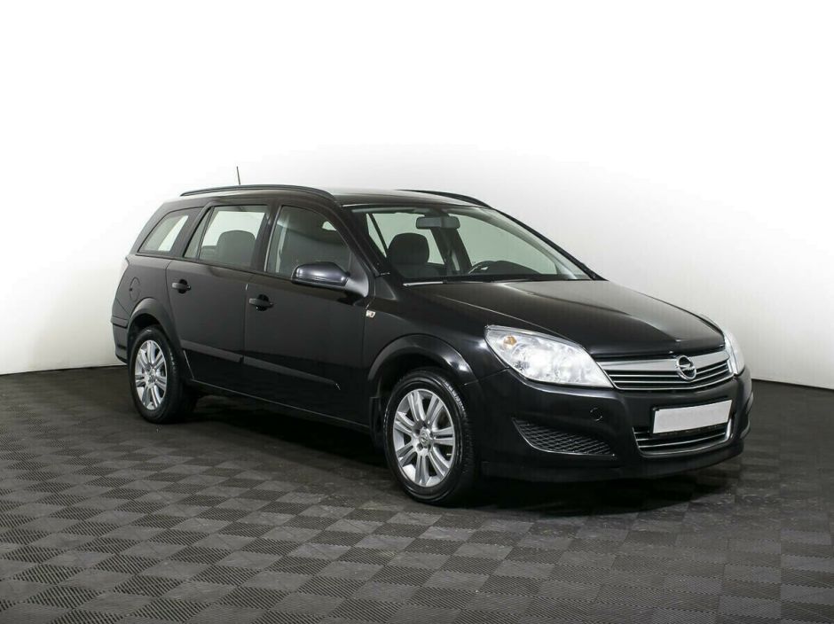 Opel Astra 1.8 АКПП, 2013, 126 000 км фото 2