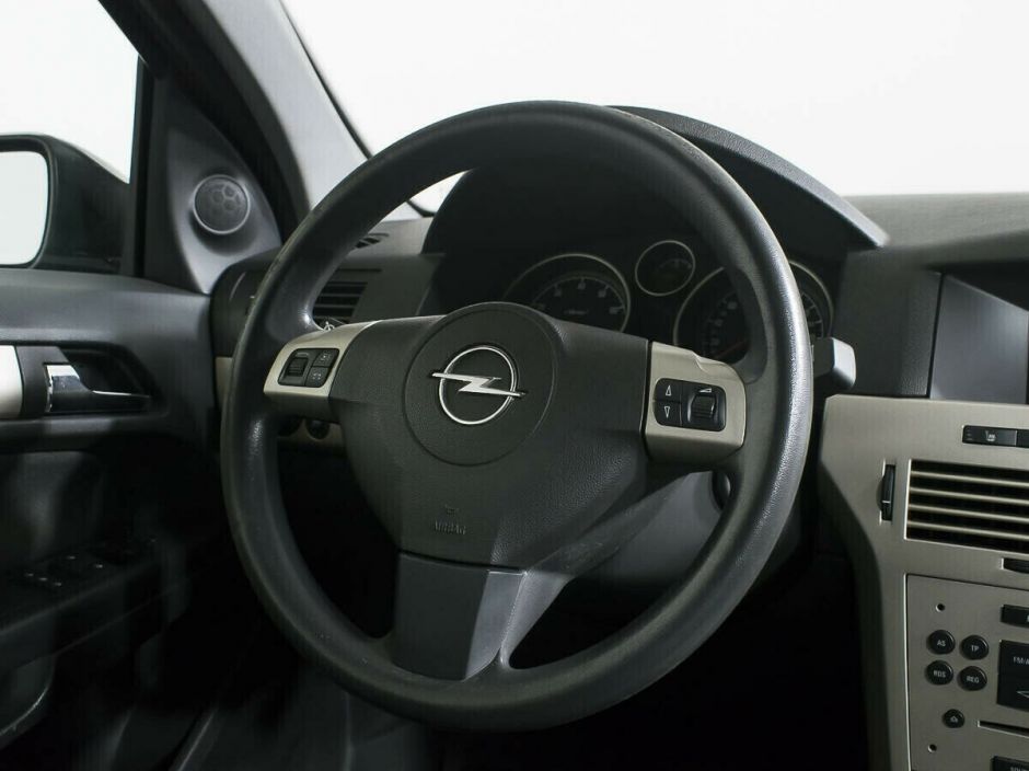 Opel Astra 1.8 АКПП, 2013, 126 000 км фото 5