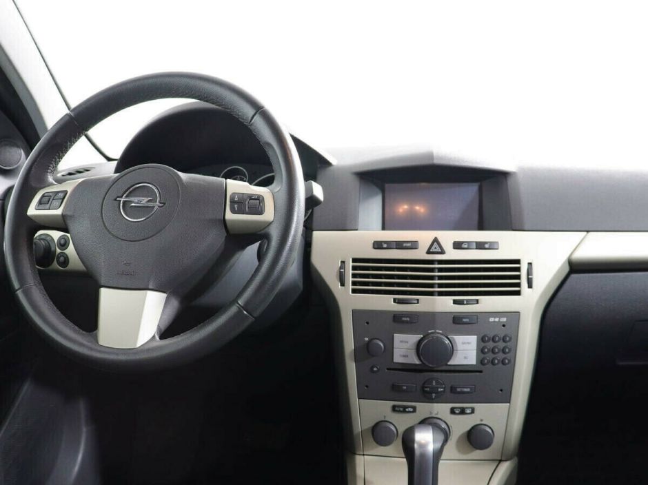 Opel Astra 1.8 АКПП, 2009, 169 000 км фото 5