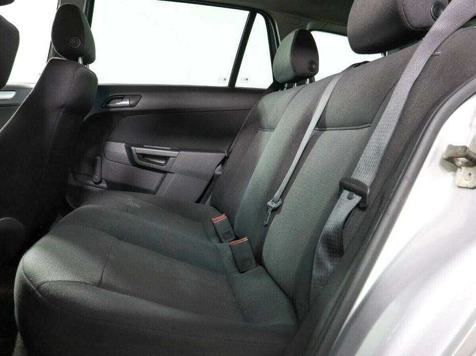 Opel Astra 1.3 МКПП, 2010, 156 000 км фото 9
