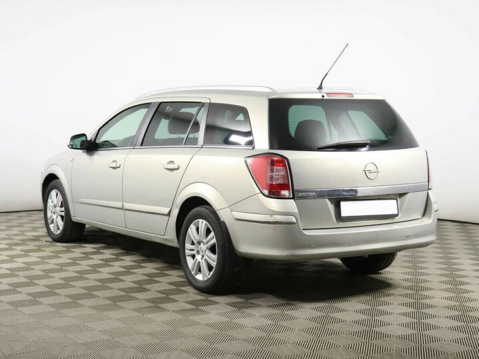Opel Astra 1.6 РКПП, 2012, 138 000 км фото 4
