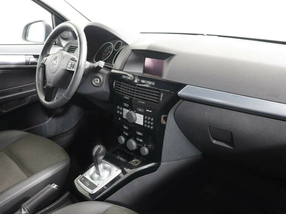 Opel Astra 1.6 РКПП, 2012, 138 000 км фото 7