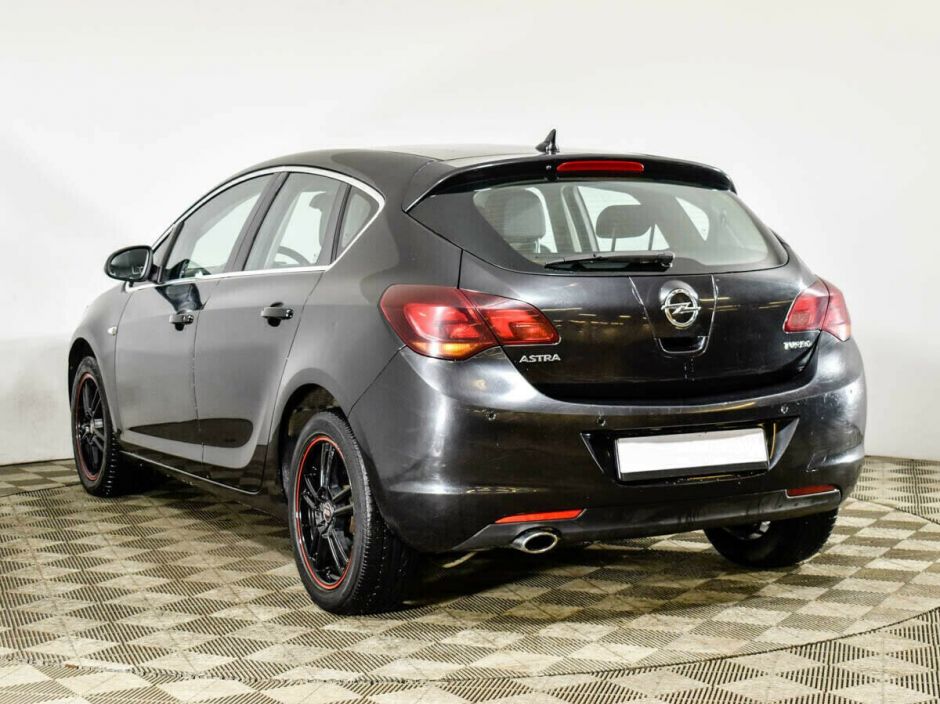 Opel Astra 1.4 АКПП, 2011, 144 000 км фото 4