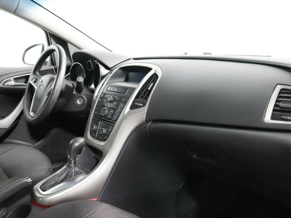 Opel Astra 1.4 АКПП, 2011, 151 000 км фото 6