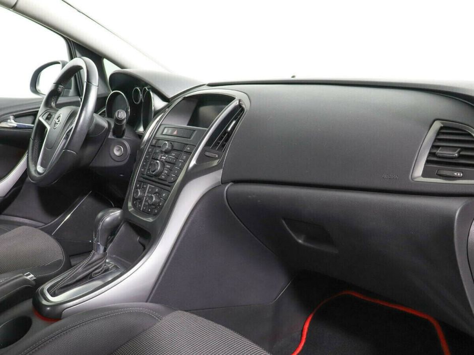Opel Astra 1.6 АКПП, 2011, 156 000 км фото 8