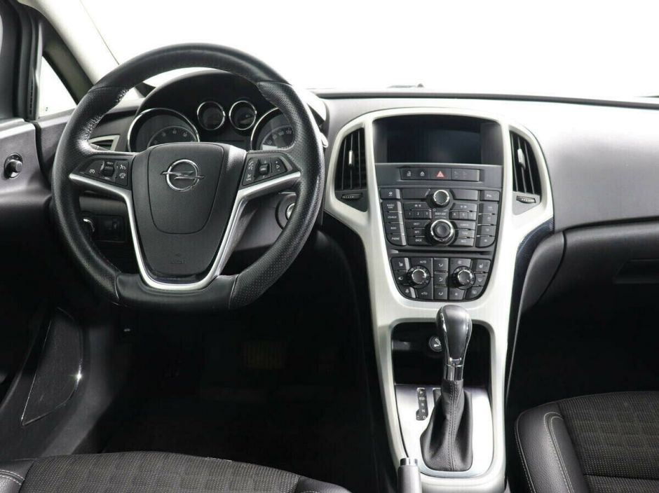 Opel Astra 1.4 АКПП, 2012, 135 000 км фото 6