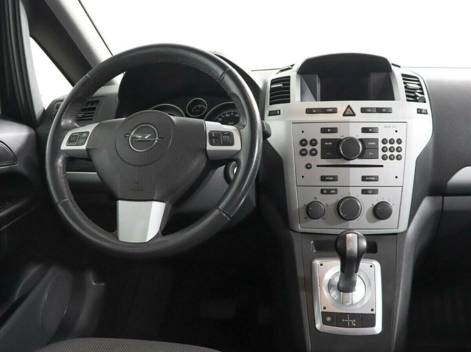 Opel Zafira 1.8 РКПП, 2010, 156 000 км фото 6
