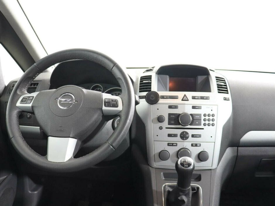 Opel Zafira 1.8 МКПП, 2013, 126 000 км фото 7