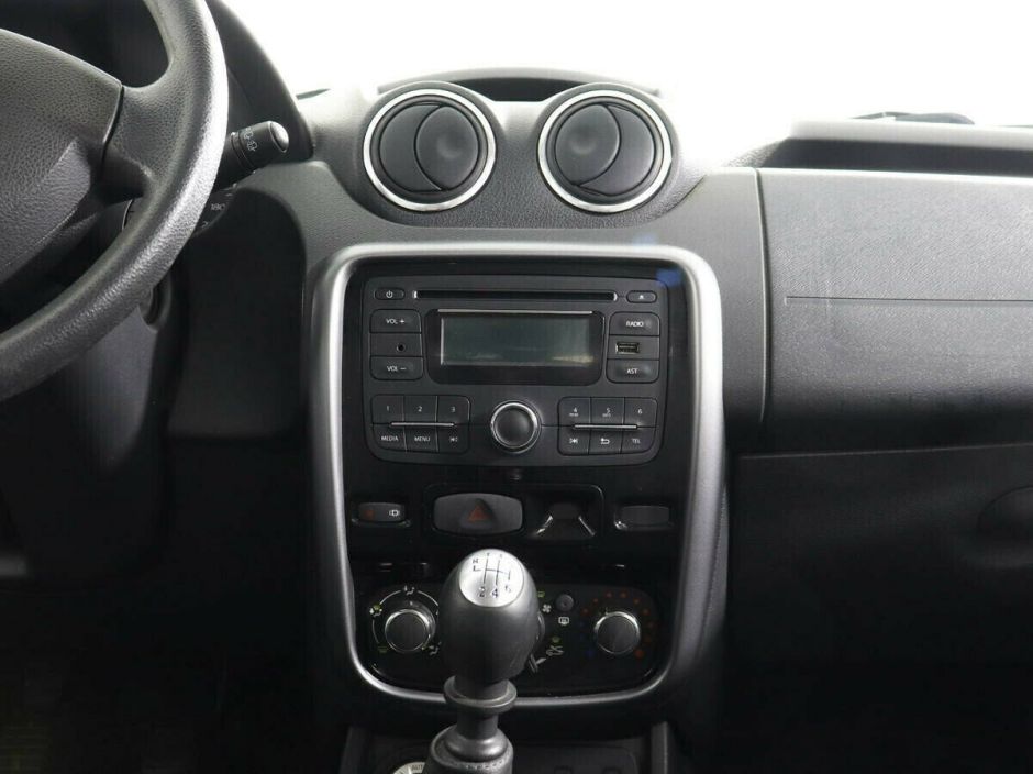 Renault Duster 1.6 МКПП, 2012, 132 000 км фото 6