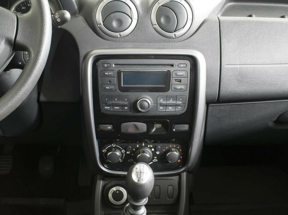 Renault Duster 1.6 МКПП, 2012, 143 000 км фото 5