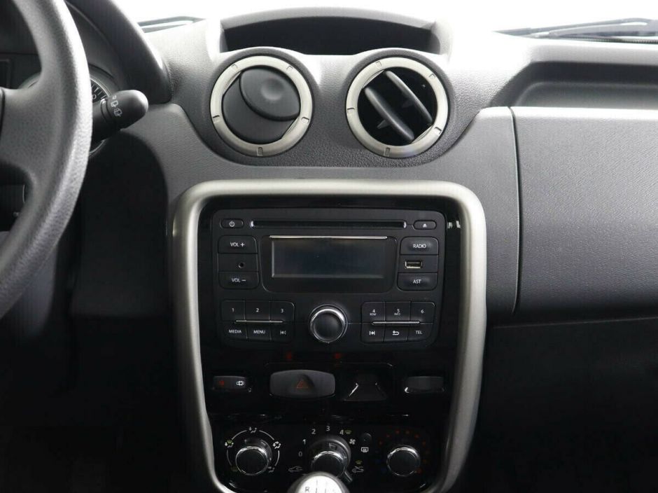 Renault Duster 1.6 МКПП, 2015, 101 000 км фото 5