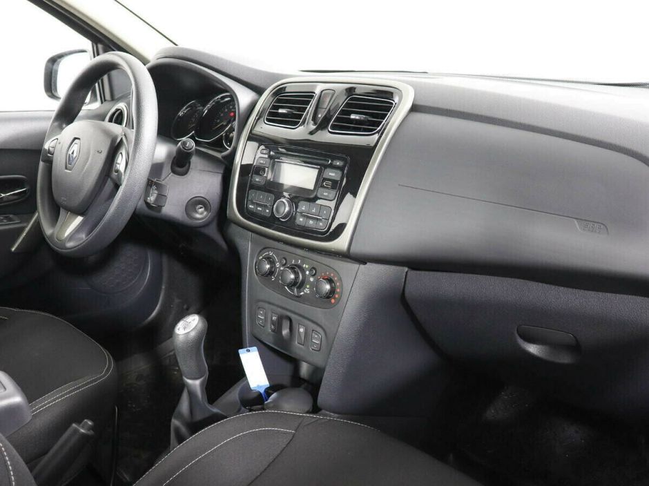 Renault Logan 1.6 МКПП, 2014, 111 000 км фото 7