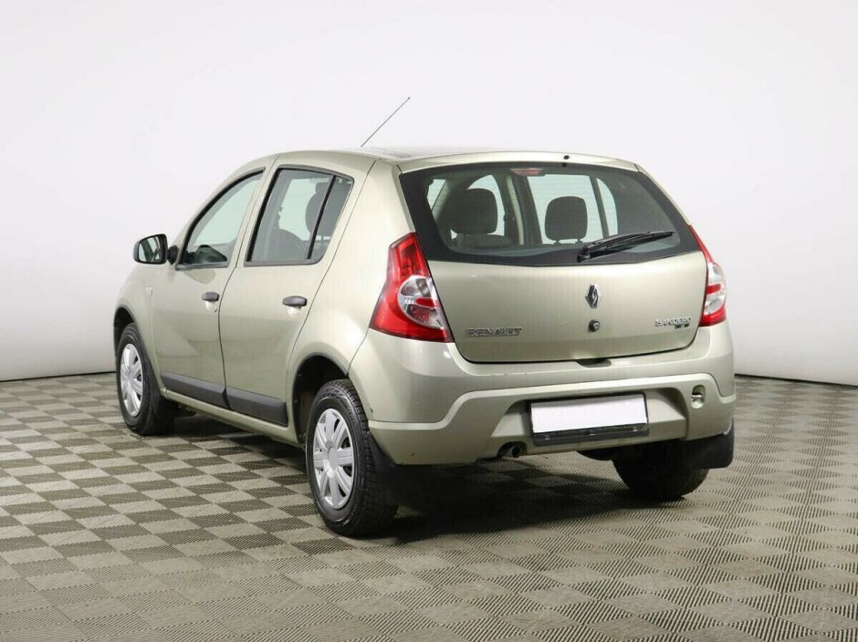 Renault Sandero 1.6 МКПП, 2013, 132 000 км фото 4