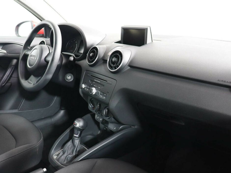 Audi A1 1.4 РКПП, 2013, 123 000 км фото 7