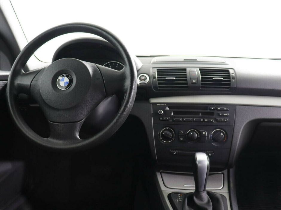 BMW 1 серии 1.6 АКПП, 2009, 167 000 км фото 7