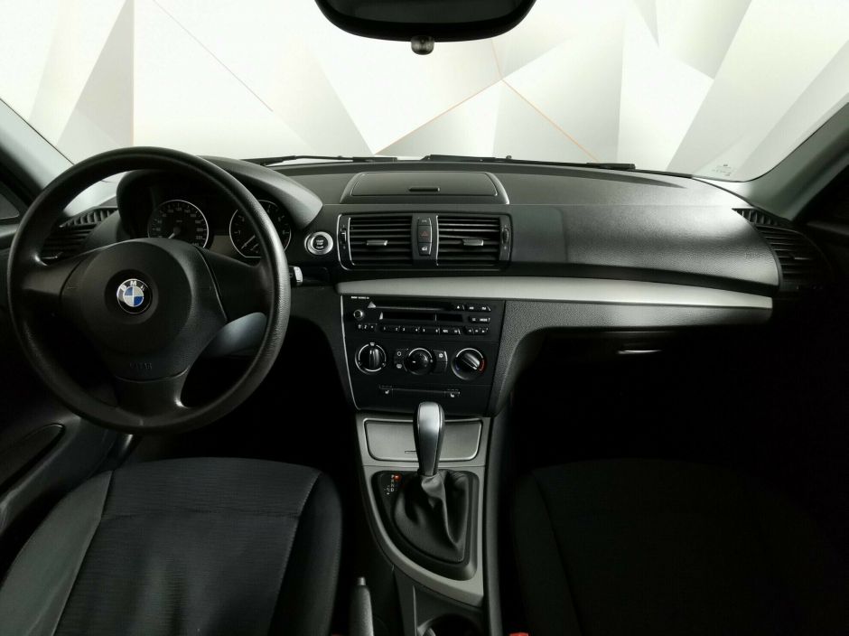 BMW 1 серии 1.6 АКПП, 2009, 167 000 км фото 7