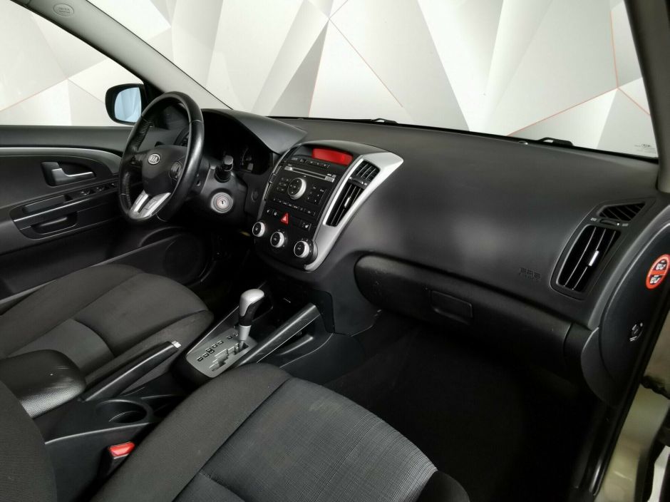 Kia Ceed 1.6 АКПП, 2010, 161 000 км фото 8
