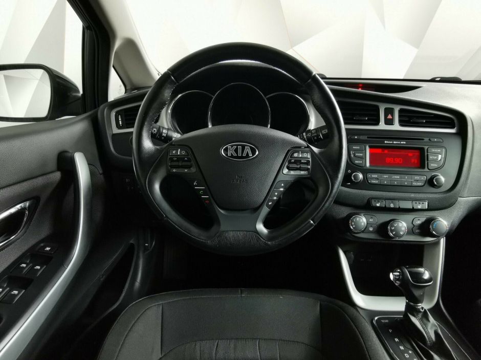Kia Ceed 1.6 АКПП, 2013, 121 000 км фото 8