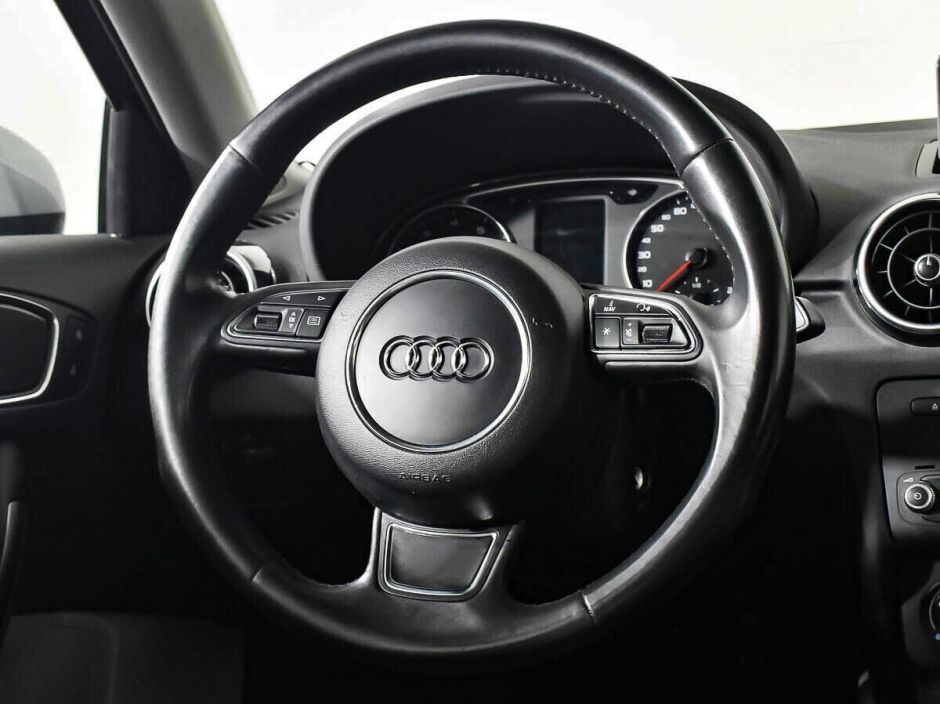 Audi A1 1.4 РКПП, 2012, 144 000 км фото 6