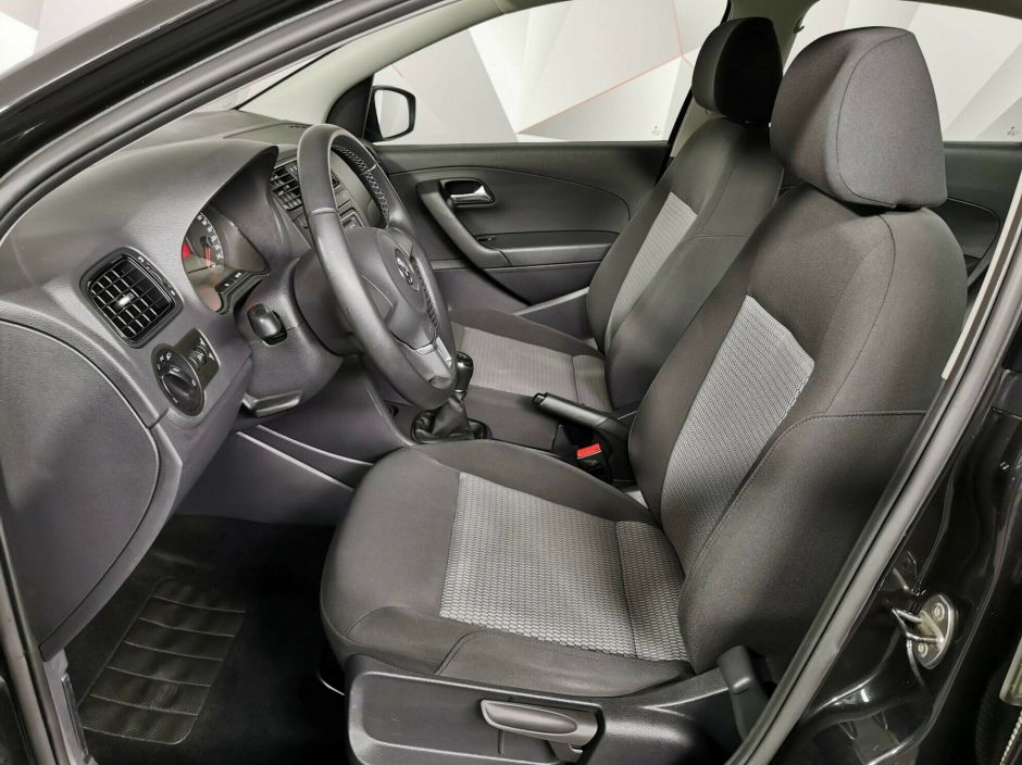 Volkswagen Polo 1.6 МКПП, 2013, 130 000 км фото 5