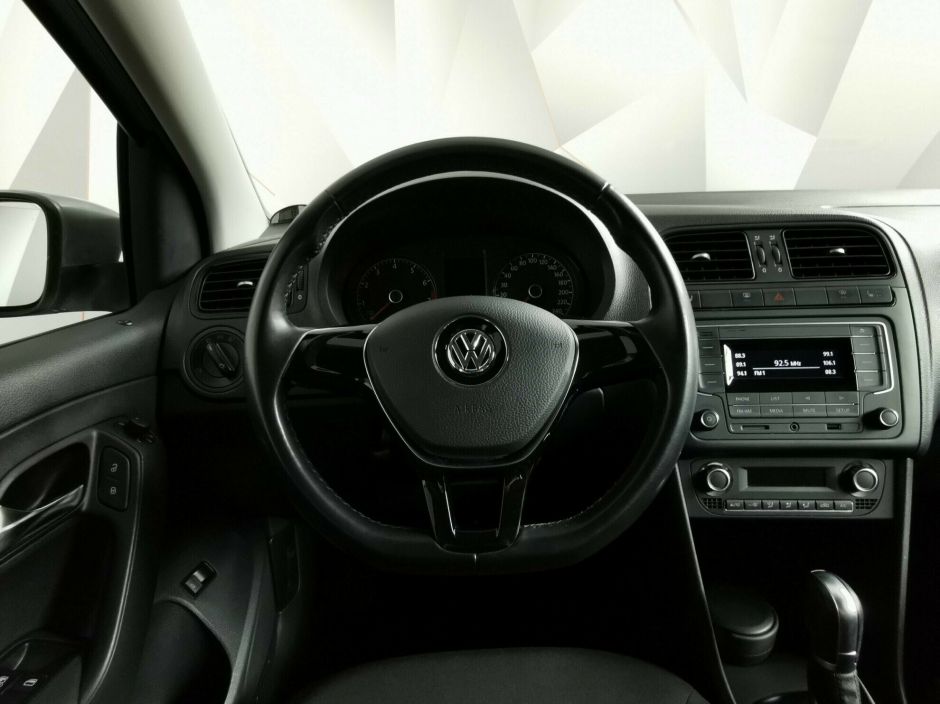 Volkswagen Polo 1.6 АКПП, 2017, 77 000 км фото 8