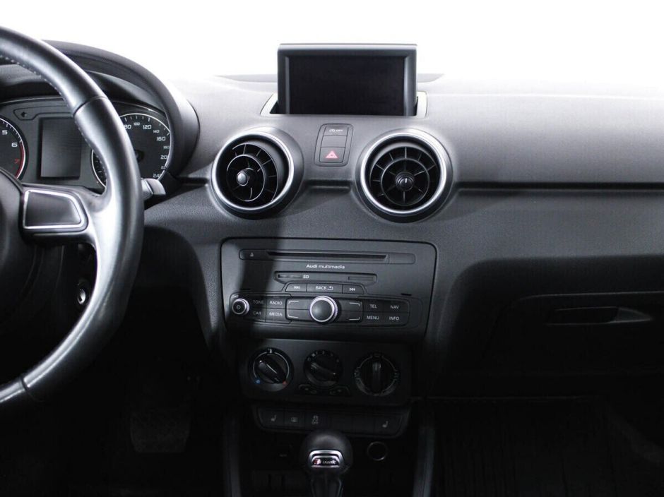 Audi A1 1.4 РКПП, 2014, 116 000 км фото 7