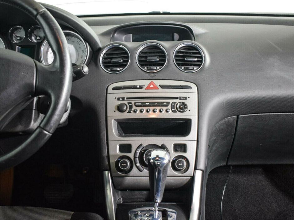 Peugeot 308 1.6 АКПП, 2011, 143 000 км фото 5