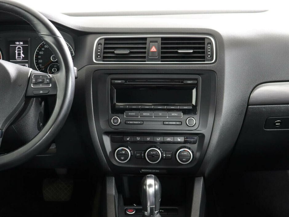 Volkswagen Jetta 1.4 РКПП, 2013, 128 000 км фото 8