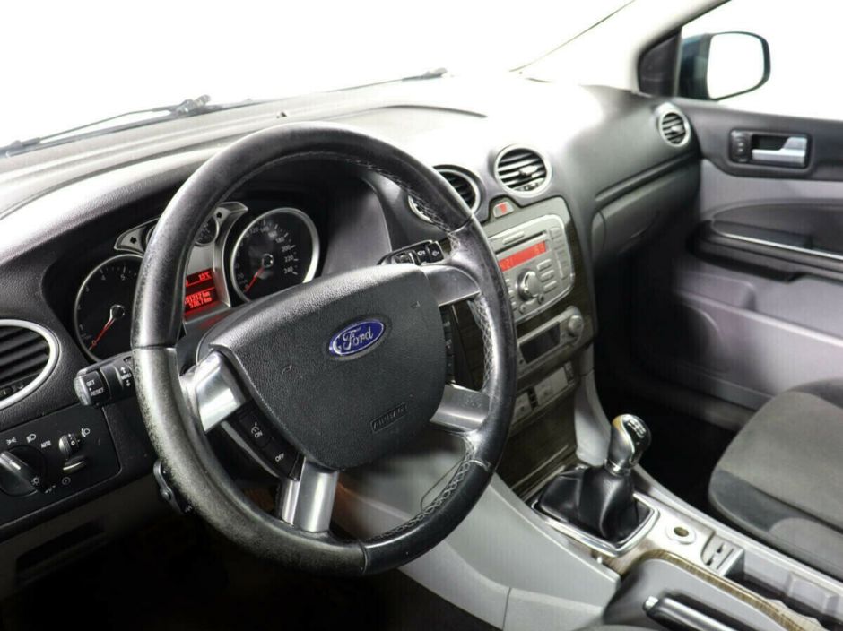 Ford Focus 1.6 МКПП, 2010, 165 000 км фото 7