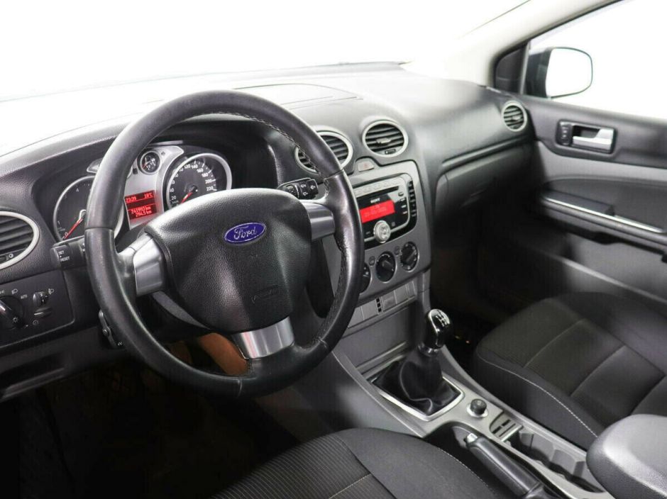 Ford Focus 1.8 МКПП, 2011, 153 000 км фото 7