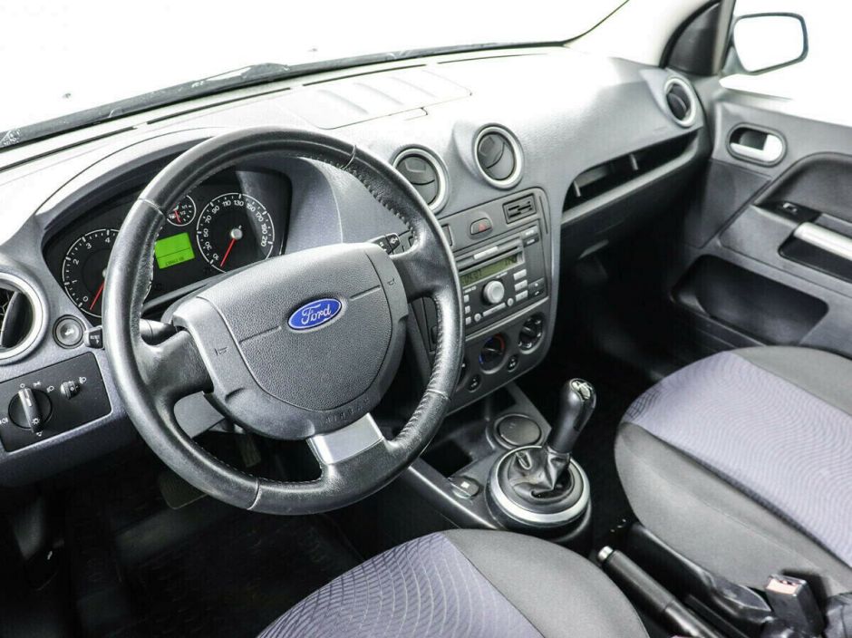 Ford Fusion 1.4 РКПП, 2008, 180 000 км фото 6
