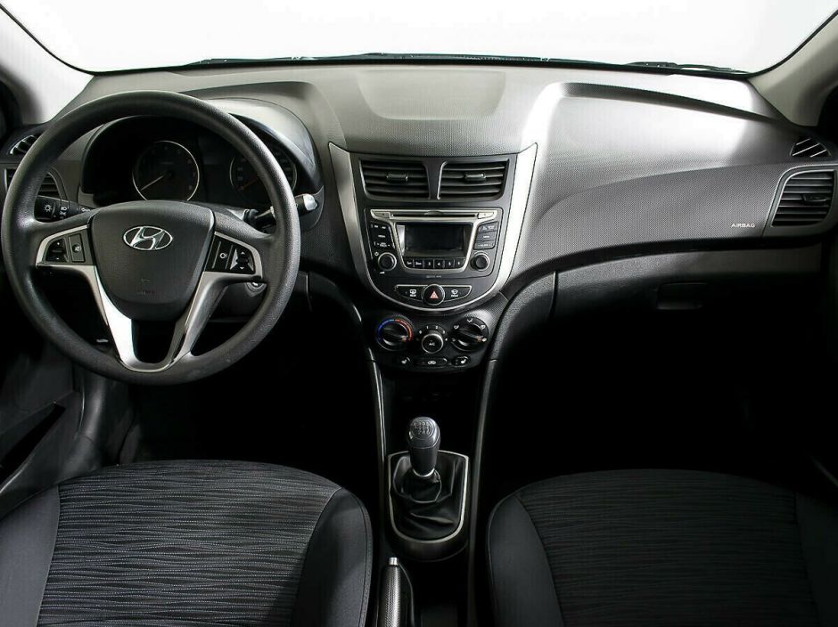 Hyundai Solaris 1.6 МКПП, 2016, 94 000 км фото 8