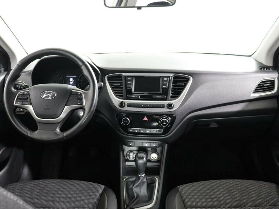 Hyundai Solaris 1.6 МКПП, 2018, 62 000 км фото 7