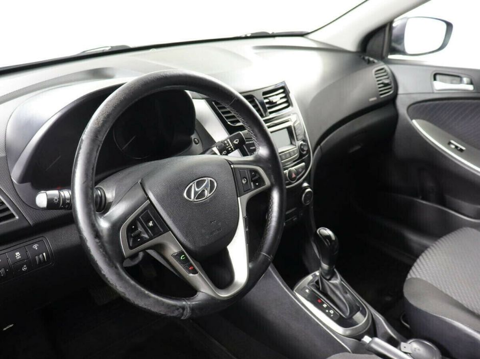 Hyundai Solaris 1.6 АКПП, 2015, 95 000 км фото 8