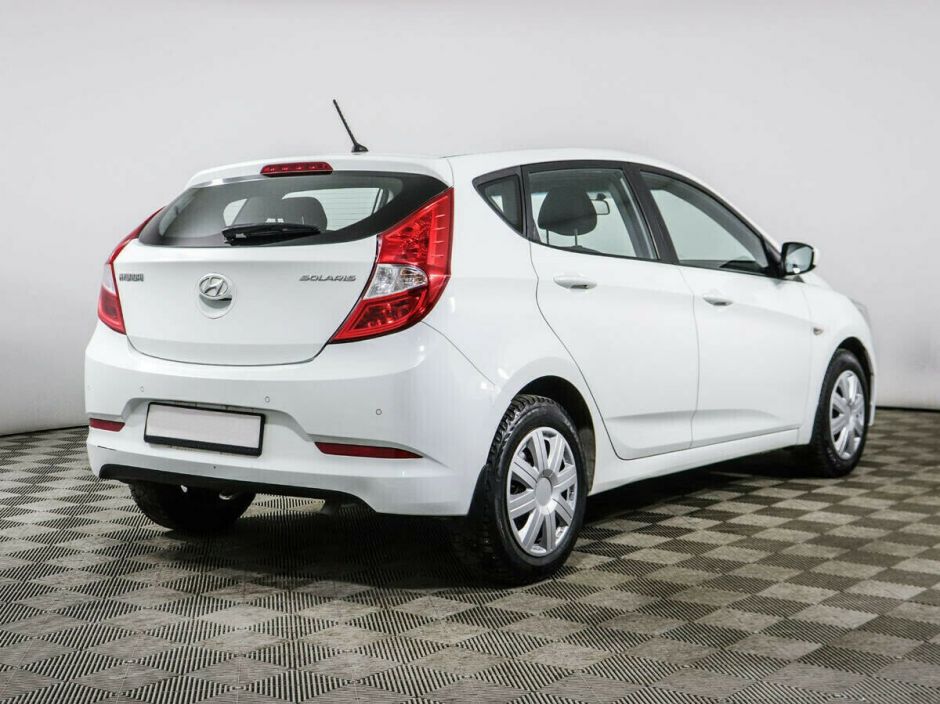 Hyundai Solaris 1.4 АКПП, 2015, 97 000 км фото 3