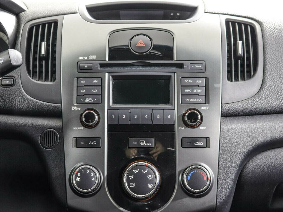 Kia Cerato 1.6 АКПП, 2010, 165 000 км фото 7